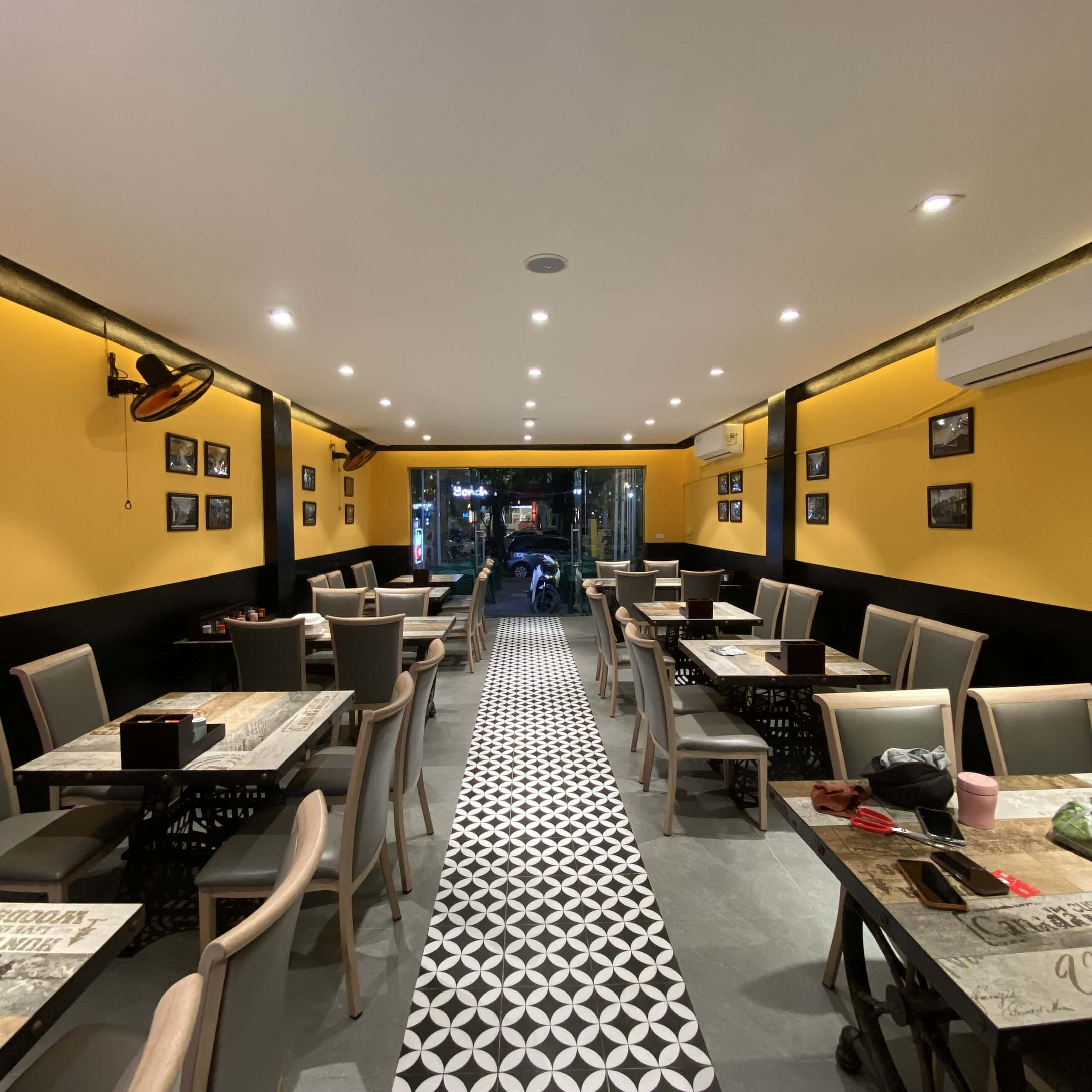 Loa âm trần cho nhà hàng, spa, quán cafe giá tốt